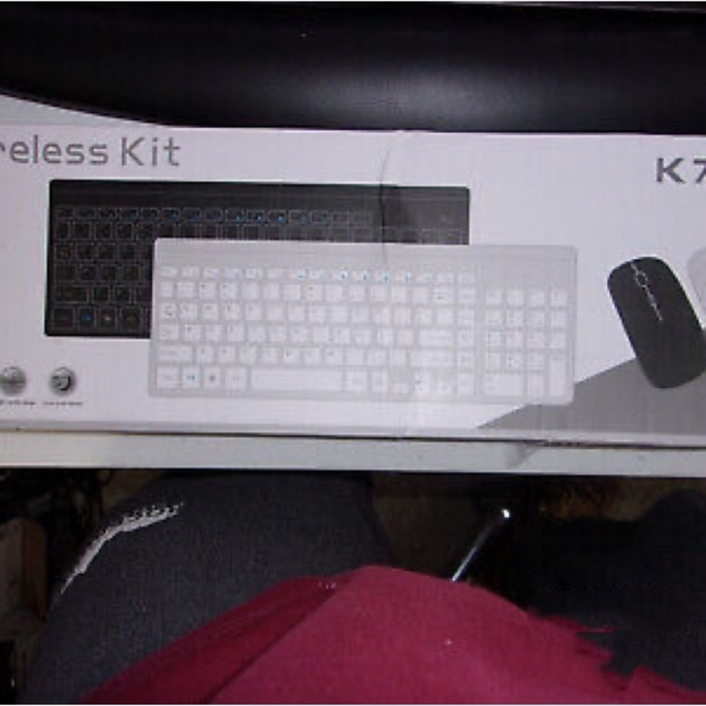 Wireless Keyboard - White color